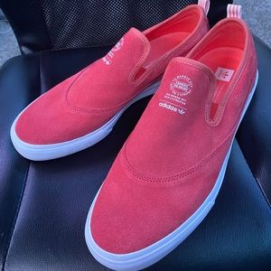 Adidas matchcourt slip-ons